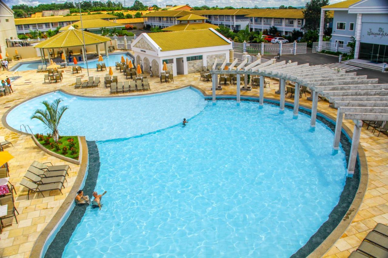 Di Roma Lacqua Caldas Novas Park 24H, Com Roupas De Cama E Banho Eksteriør billede